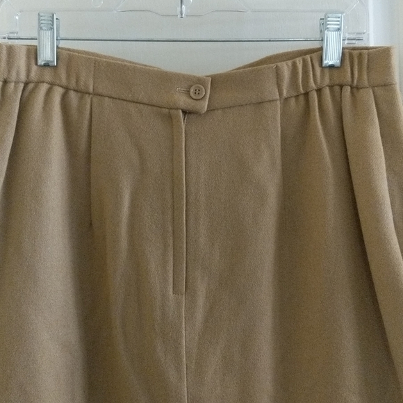 Merino wool, size 12, pencil skirt, Koret - Picture 5 of 6